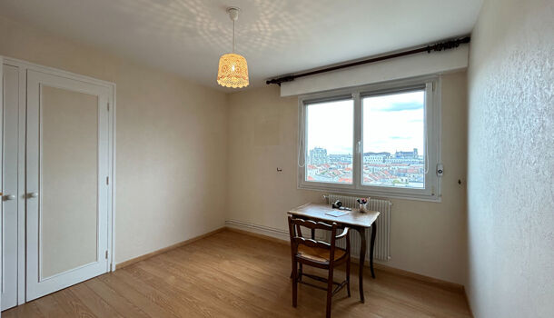 Appartement 5 pièces  à vendre Reims 51100