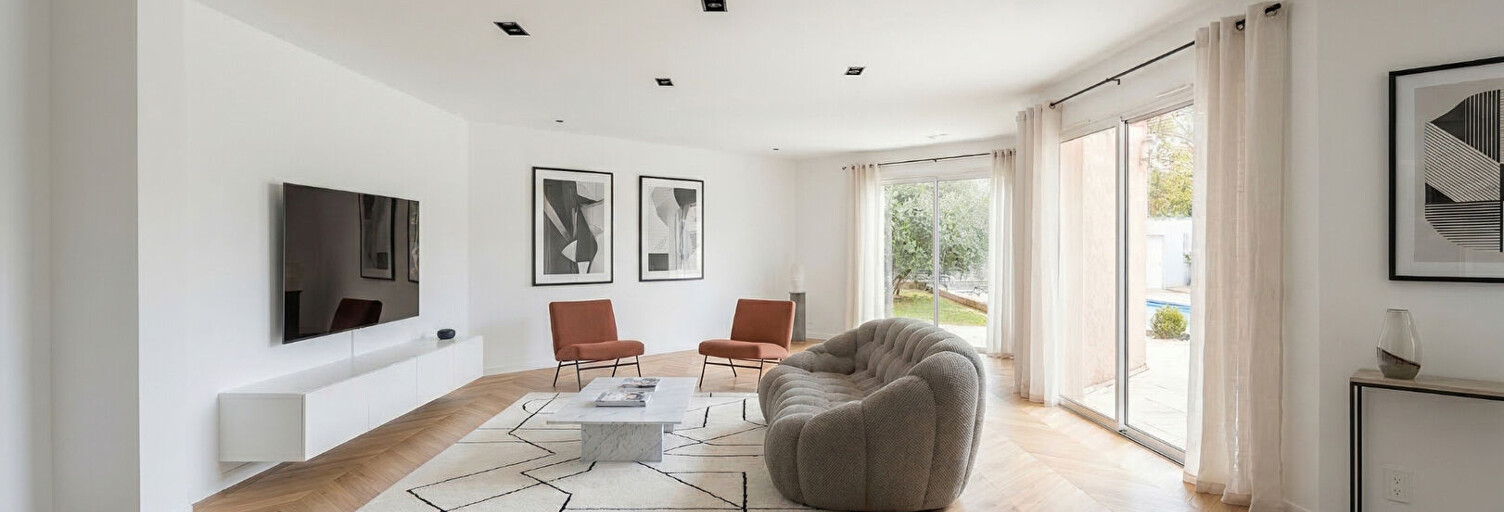 Maison 6 Pièces 250 m² à vendre à Chassieu (69680)