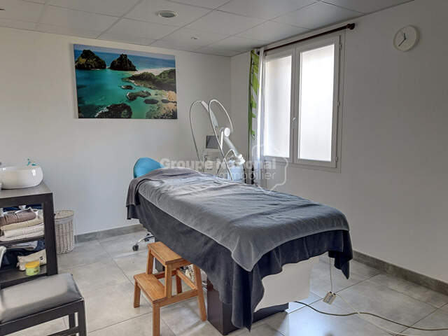 Local commercial en rdc de 43,18 m² proche centre ville Berre l'Etang — photo du bien