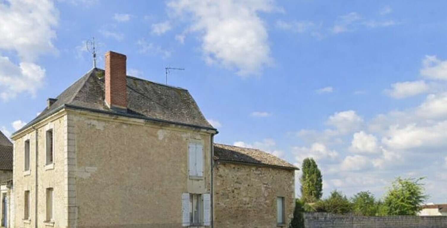 MAISON DE VILLAGE — photo 1