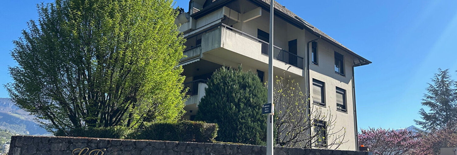 Garage  19 m² à louer à Chambéry (73000)