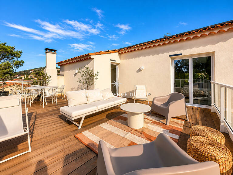 À VENDRE VILLA DE 140M², 7PIÈCES COMPRENANT 5 CHAMBRES AVEC PISCINE, SITUÉE AUX ISSAMBRES — photo 1
