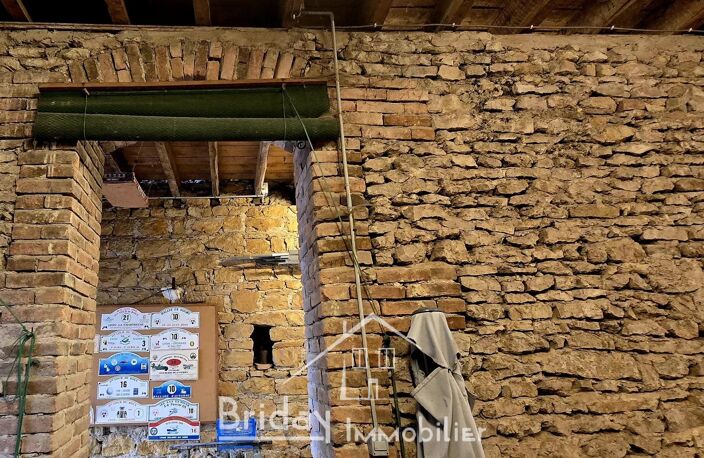 le Bois d'Oingt : Plateau à aménager de 115 m² — photo 4