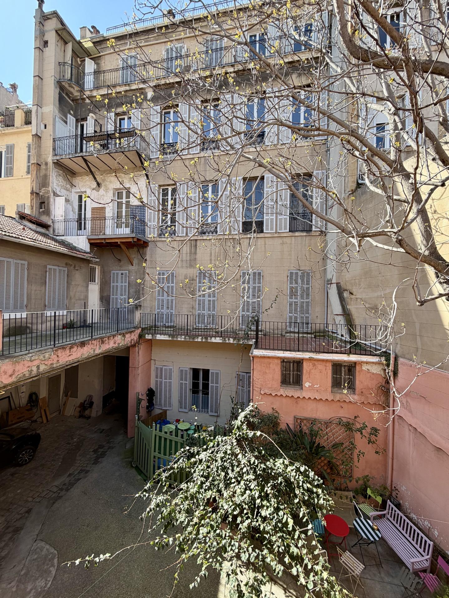 Appartement  T4 à louer Marseille 6eme 13006