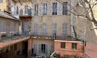 Appartement 4 Pièces 106 m² à louer à Marseille 6 (13006)