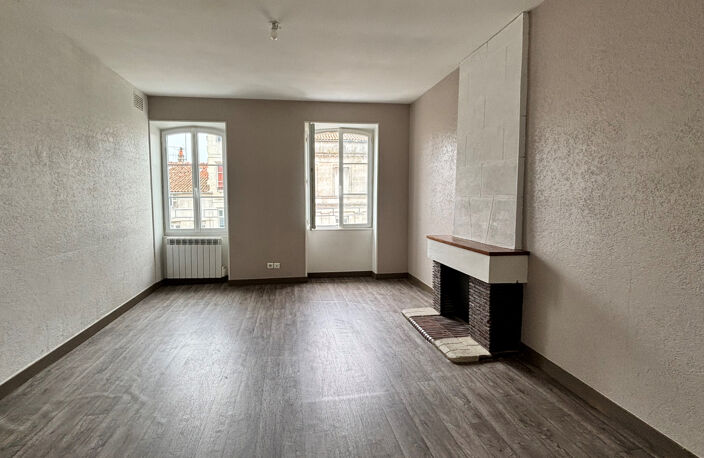 Appartement T4 - Centre-ville Rochefort — photo 2