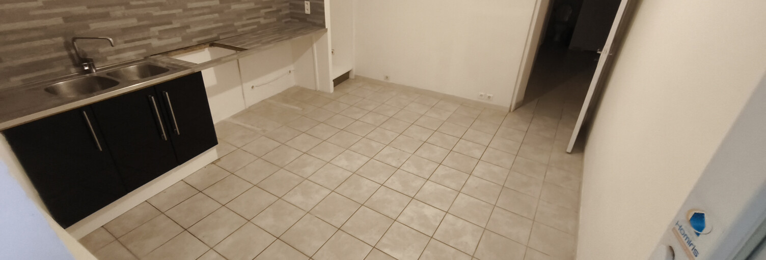 Maison 3 Pièces 75 m² à louer à Corneilhan (34490)