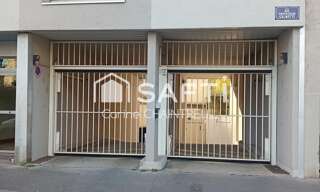 Garage   m² à vendre à Lyon 8 (69008)