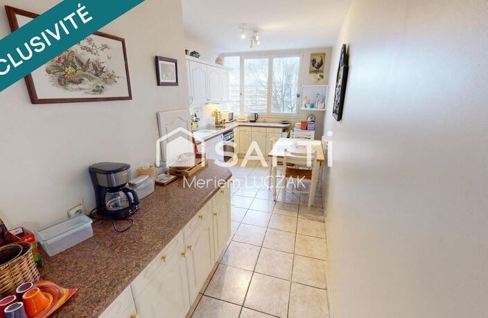 RARE À POISSY  96 m² lumineux, 3 chambres, terrasse, parking, cave, à deux pas de la gare. — photo 5