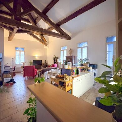 Appartement 4 pièces 845 €