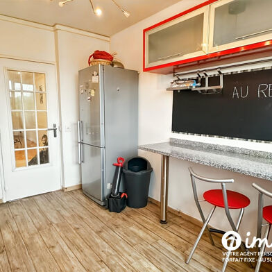 Appartement 5 pièces 180000 €