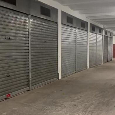 Garage  690000 €