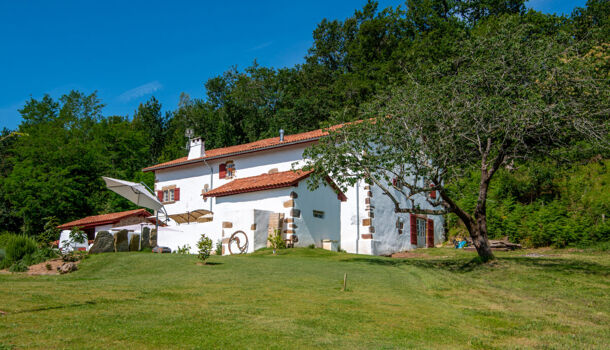 Villa / Maison 7 pièces  à vendre Sare 64310