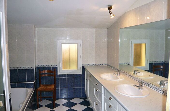 Maison - 174m ² — photo 5