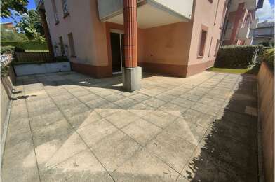 Appartement 3 pièces 893 €