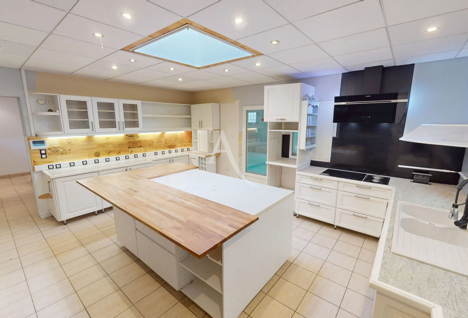 Maison Vitry Aux Loges  350m2+ 1.7ha — photo 1