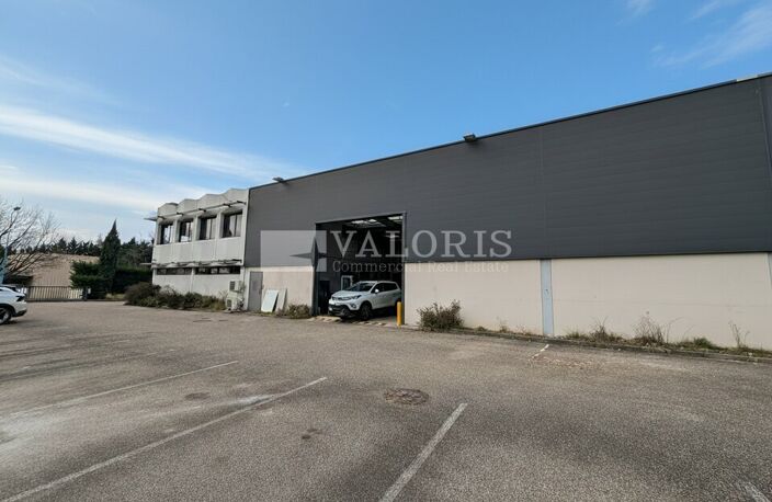 BATIMENT MIXTE ACTIVITE-BUREAU à LOUER — photo 2