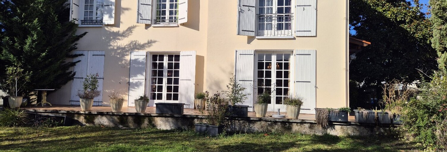 Maison 10 Pièces 275 m² à vendre à Foix (09000)