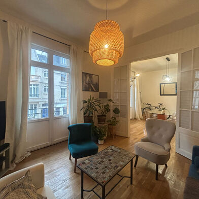 Appartement 3 pièces 701 €