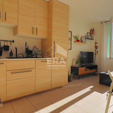 Appartement 2 pièces 700 €