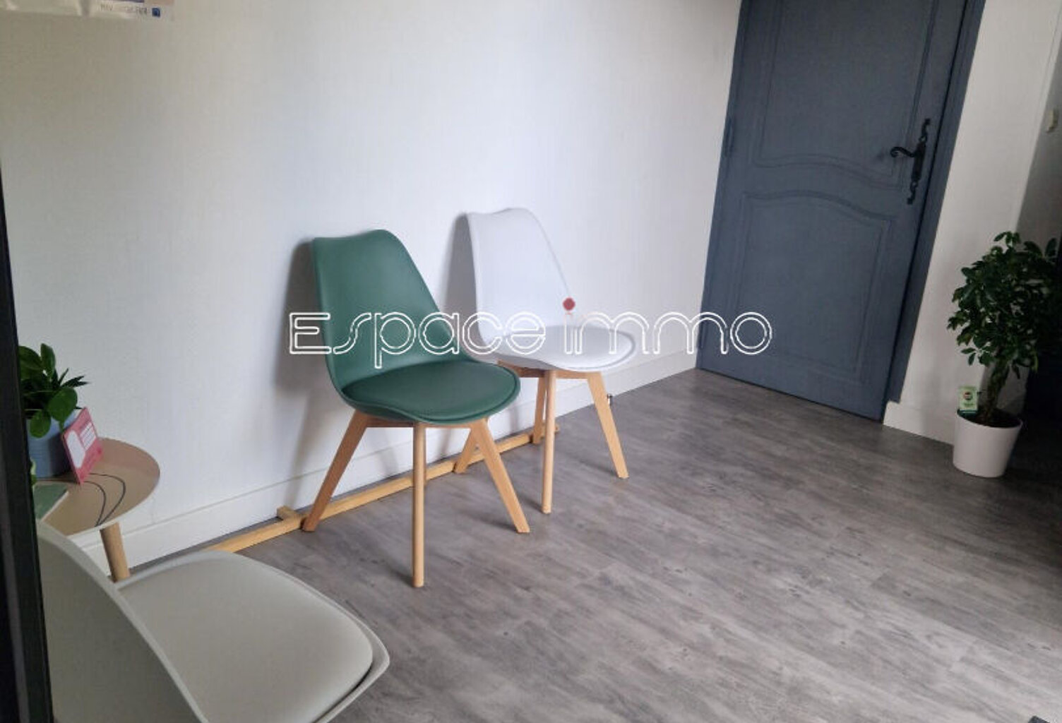 BUREAU - 12.60 m² - ZONE D'ACTIVITE - MONTVILLE — photo 1
