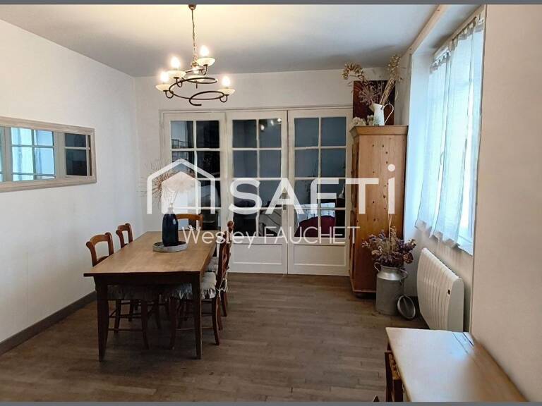 Belle maison de ville dans le centre de Buzançais — photo 1