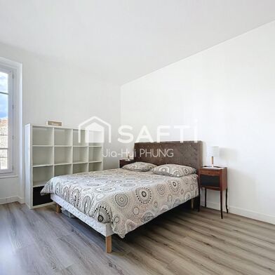 Appartement 3 pièces 2500 €