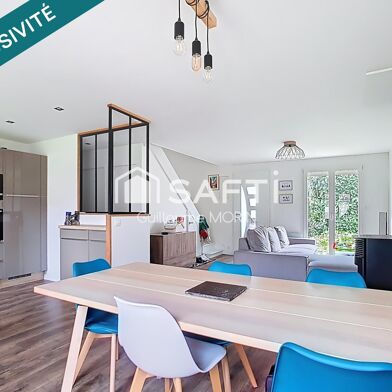 Maison 5 pièces 300000 €