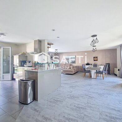 Maison 6 pièces 242000 €