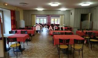 Maison 13 Pièces 265 m² à vendre à Domfront en Poiraie (61700)