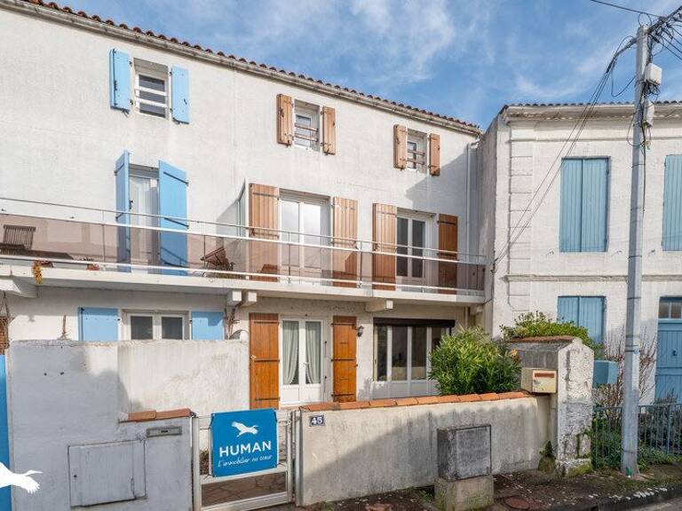 Maison de ville de 4 pièces principales — photo 1