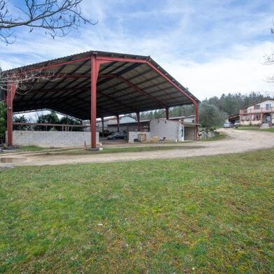 Maison 10 pièces 218000 €