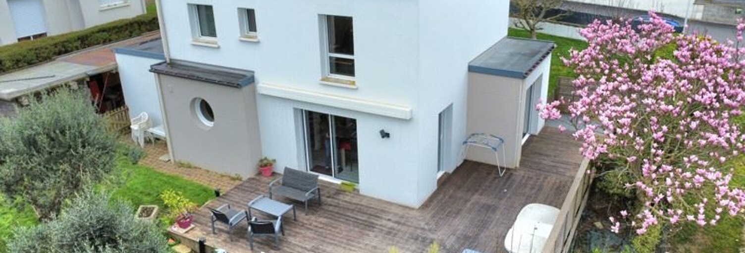 Maison 5 Pièces 103 m² à vendre à Saint-Martin-des-Champs (29600)