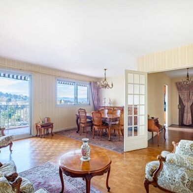 Appartement 4 pièces 355232 €