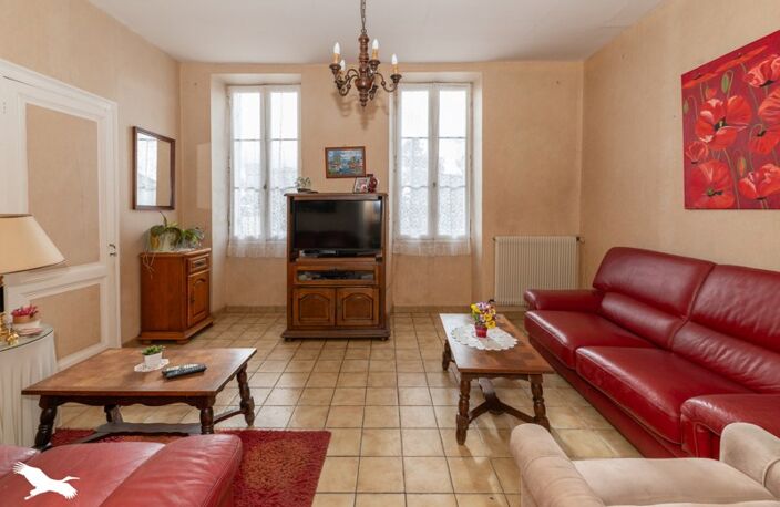 Maison de bourg de 5 pièces principales — photo 2
