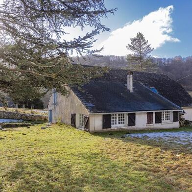 Maison 7 pièces 241960 €