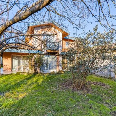 Maison 7 pièces 495000 €