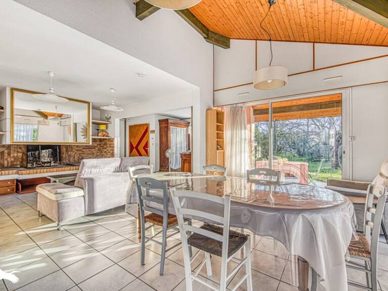 Villa de 7 pièces principales — photo 1