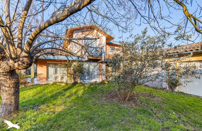 Villa de 7 pièces principales — photo 2