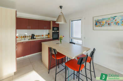 Appartement 4 pièces 432000 €
