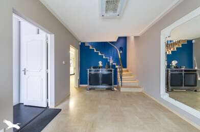 Maison 4 pièces 405405 €