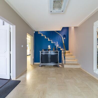 Maison 4 pièces 405405 €