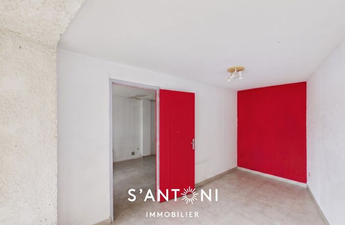 Local commercial — photo 3