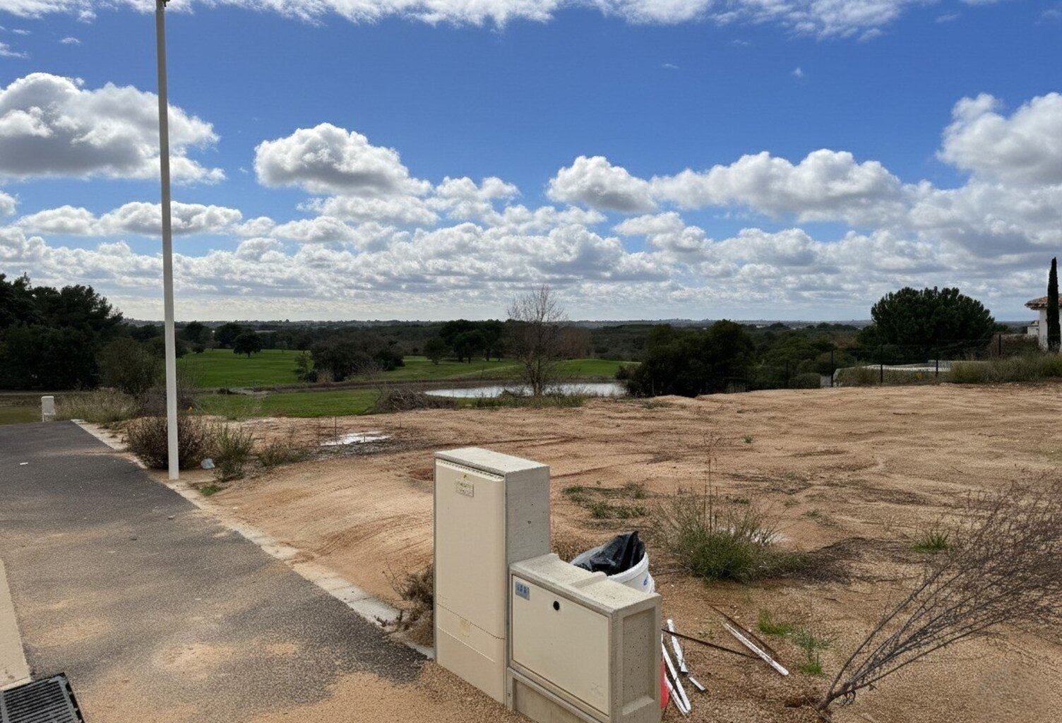 Terrain — photo 1