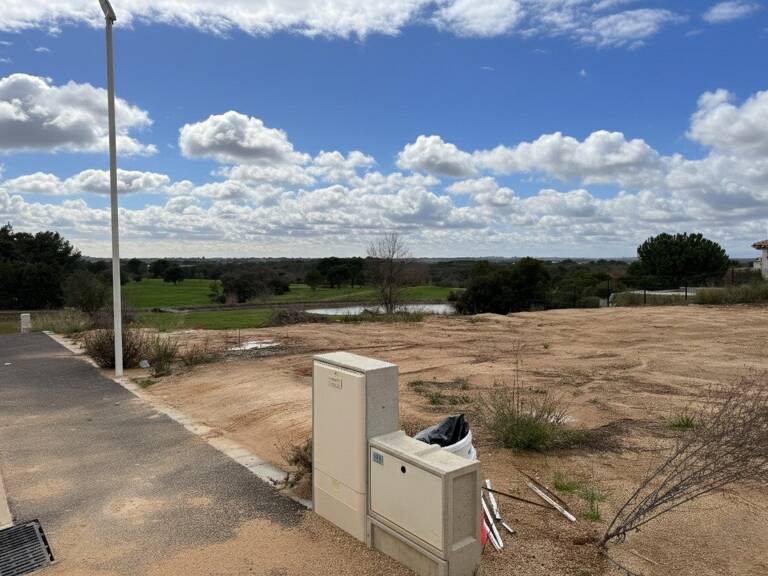 Terrain — photo 1