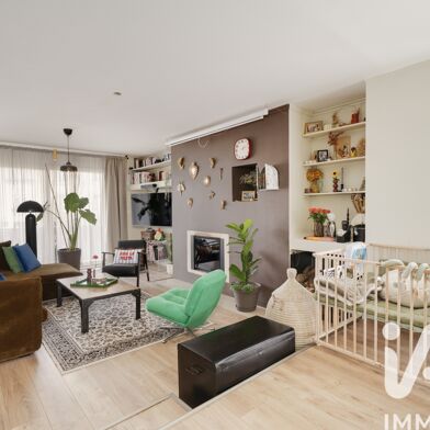 Appartement 5 pièces 275000 €