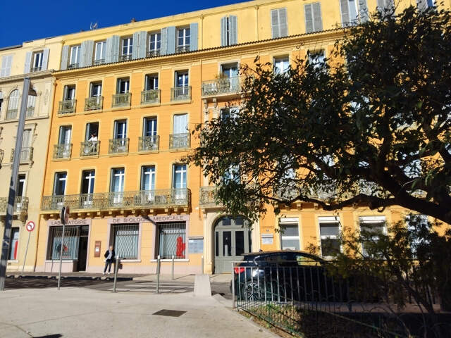 T2/3 DERNIER ETAGE PLACE CLEMENCEAU — photo du bien