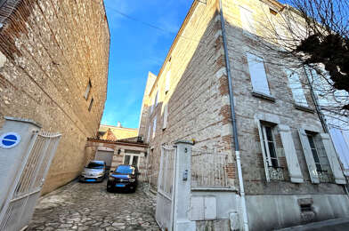 Maison 10 pièces 317000 €