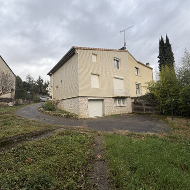 Maison 5 pièces 820 €