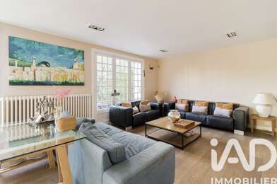 Maison 7 pièces 826000 €